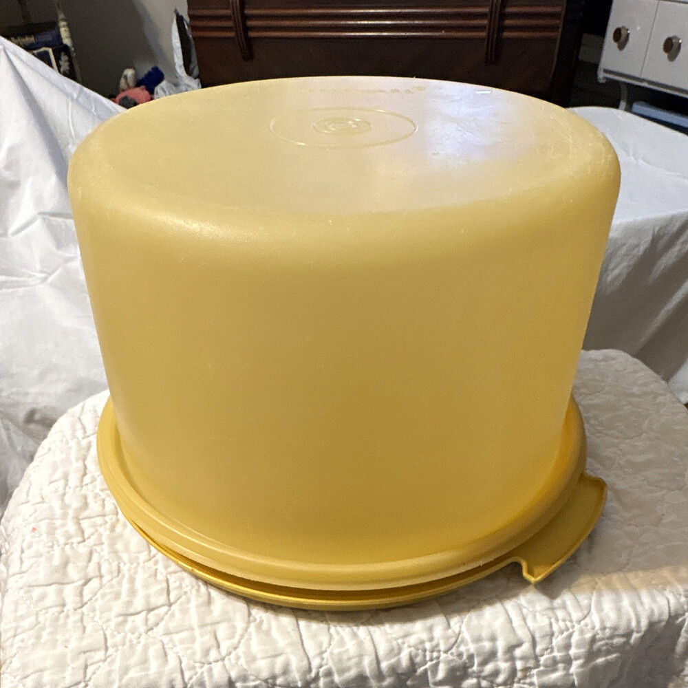 Tupperware Round Cake Keeper Container Snap Lid & Base Yellow Vintage